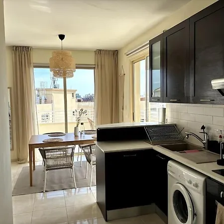 Palm View With Private Rooftop Apartament