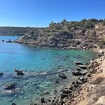Charming Boho Retreat - 2br - Walk2beach - アパート ラルナカ
