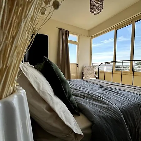 Apartmán Palm View With Private Rooftop *